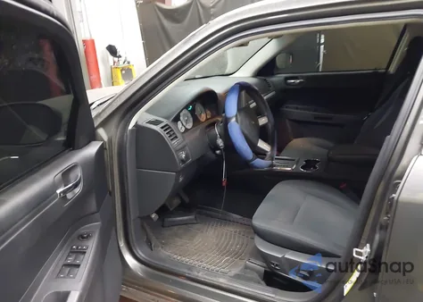 2008 Chrysler 300 Lx из США, поврежденный, VIN 2C3KA43R68H126222